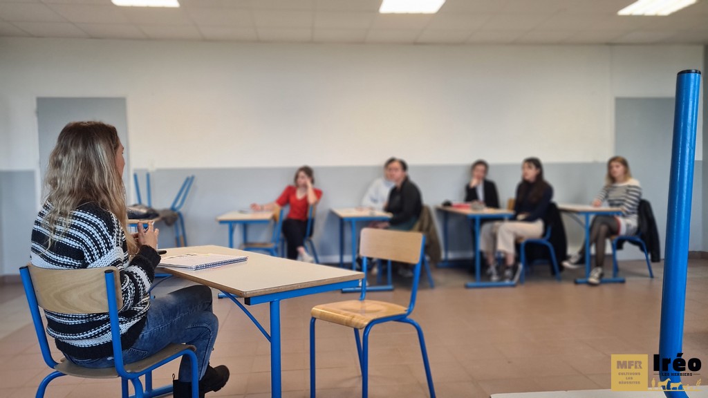 Alix devant les PA1 pour les entretiens professionnels